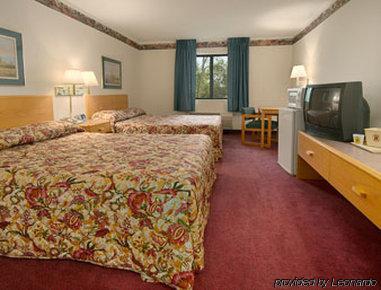 Super 8 By Wyndham